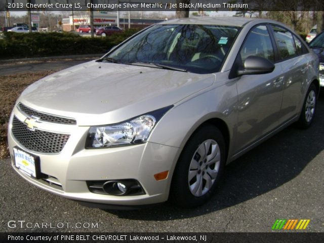 2013 Chevrolet Cruze LS in Champagne Silver Metallic