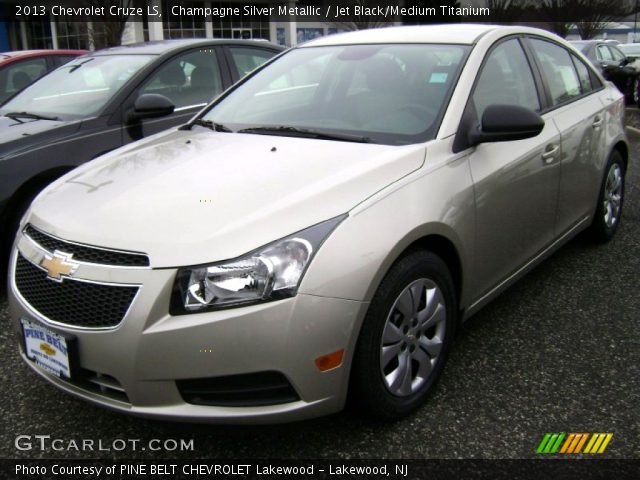 2013 Chevrolet Cruze LS in Champagne Silver Metallic