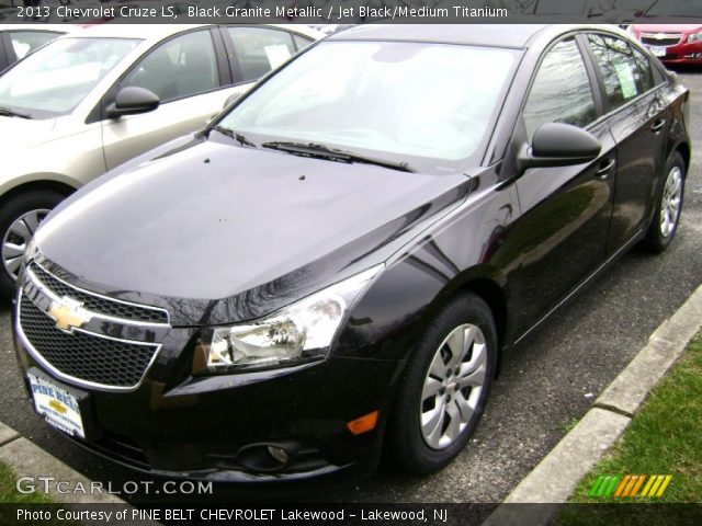 2013 Chevrolet Cruze LS in Black Granite Metallic