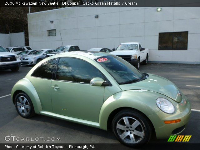 2006 Volkswagen New Beetle TDI Coupe in Gecko Green Metallic