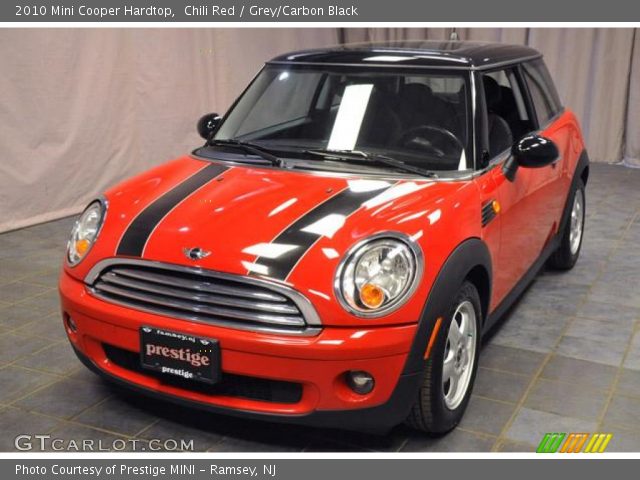 2010 Mini Cooper Hardtop in Chili Red