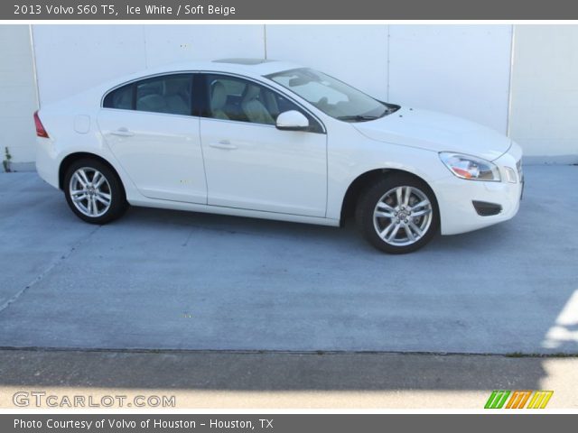 2013 Volvo S60 T5 in Ice White