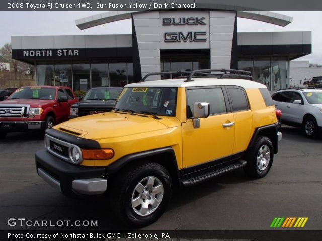 2008 Toyota FJ Cruiser 4WD in Sun Fusion Yellow