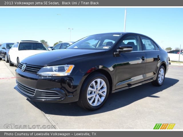 2013 Volkswagen Jetta SE Sedan in Black Uni