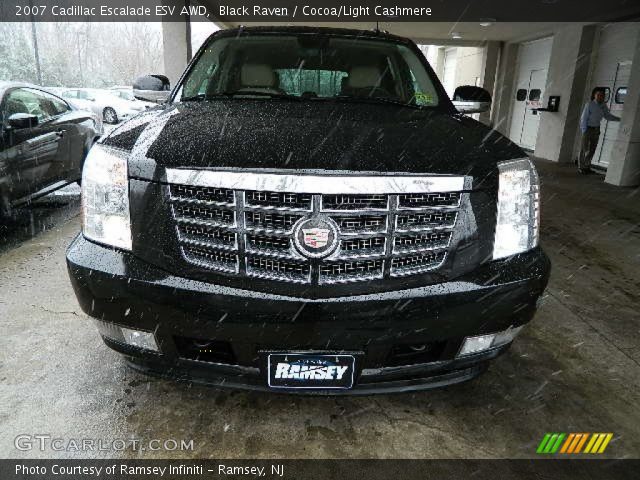 2007 Cadillac Escalade ESV AWD in Black Raven