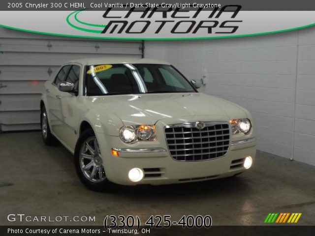 2005 Chrysler 300 C HEMI in Cool Vanilla