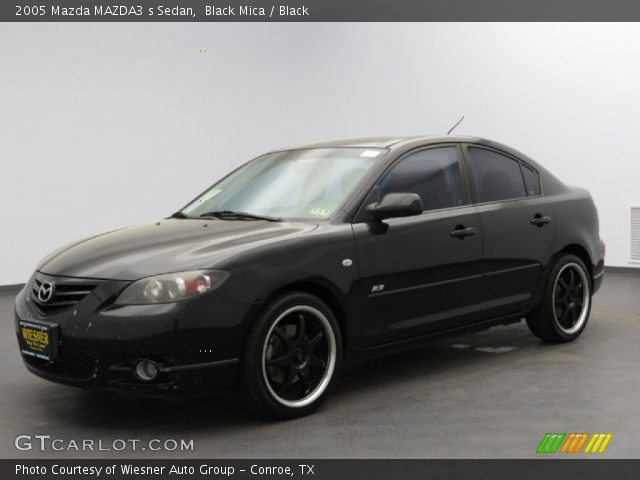 2005 Mazda MAZDA3 s Sedan in Black Mica