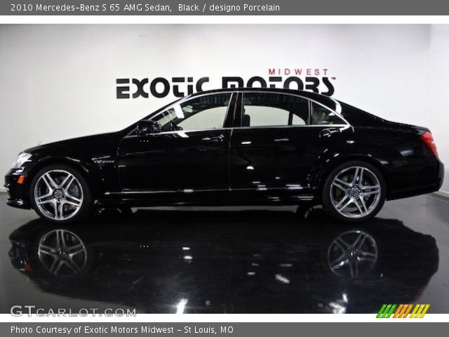 2010 Mercedes-Benz S 65 AMG Sedan in Black