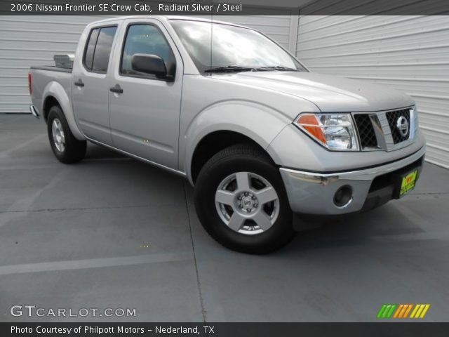 2006 Nissan Frontier SE Crew Cab in Radiant Silver
