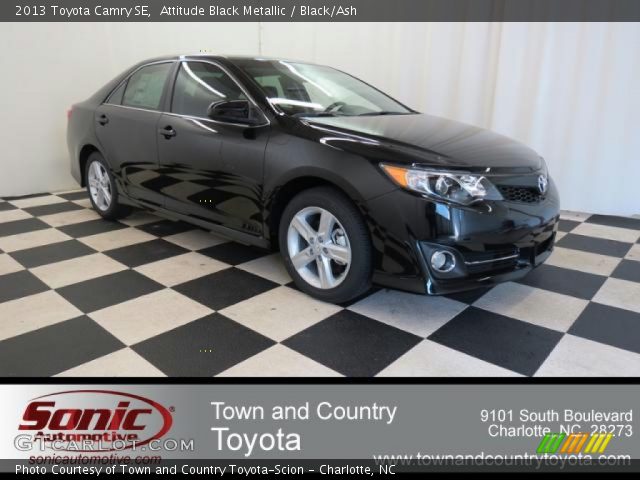 2013 Toyota Camry SE in Attitude Black Metallic