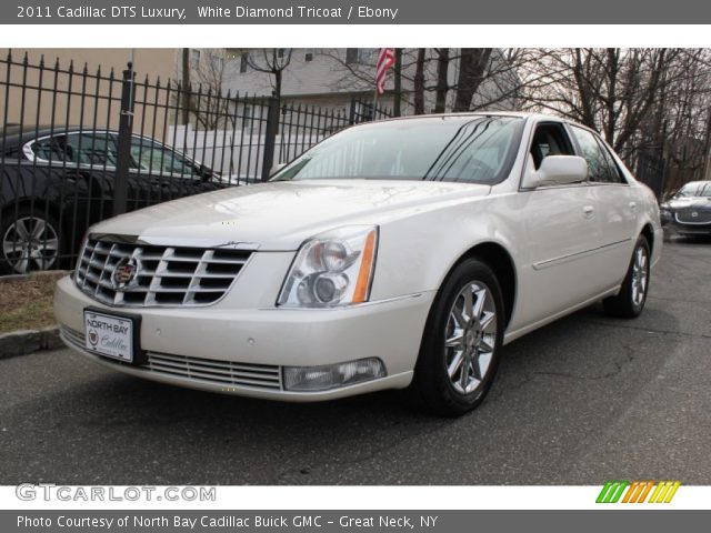 2011 Cadillac DTS Luxury in White Diamond Tricoat