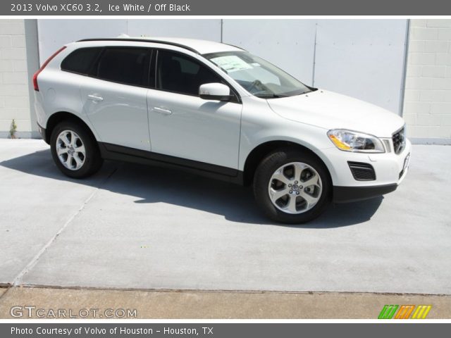 2013 Volvo XC60 3.2 in Ice White