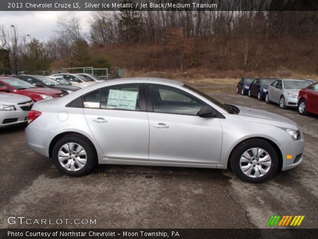 2013 Chevrolet Cruze LS in Silver Ice Metallic