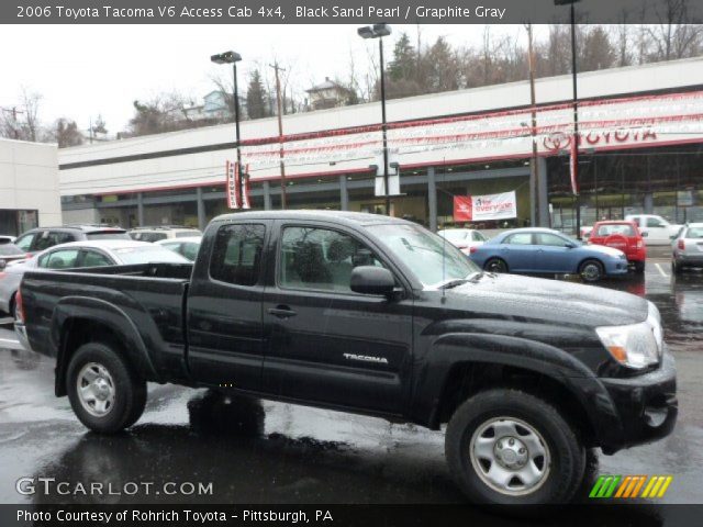 2006 Toyota Tacoma V6 Access Cab 4x4 in Black Sand Pearl