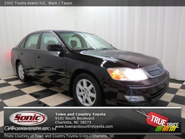 2002 Toyota Avalon XLS in Black