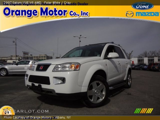 2007 Saturn VUE V6 AWD in Polar White