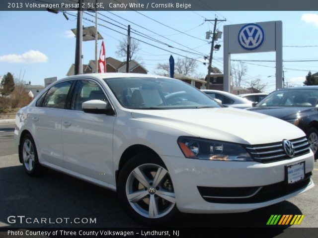 2013 Volkswagen Passat 2.5L SE in Candy White