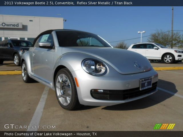 2013 Volkswagen Beetle 2.5L Convertible in Reflex Silver Metallic