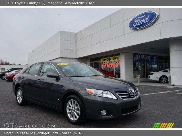 2011 Toyota Camry XLE in Magnetic Gray Metallic