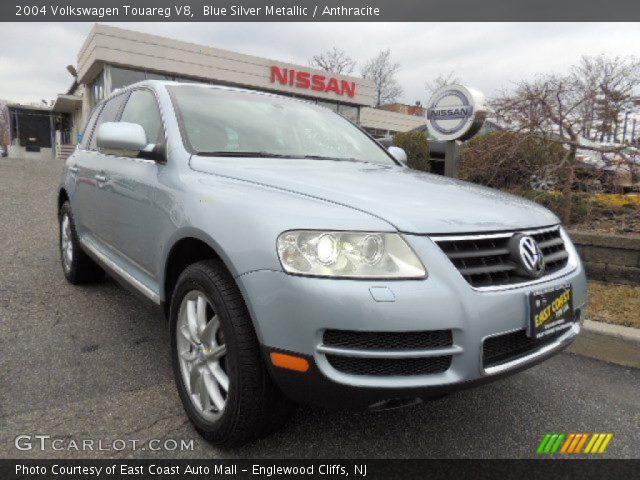 2004 Volkswagen Touareg V8 in Blue Silver Metallic