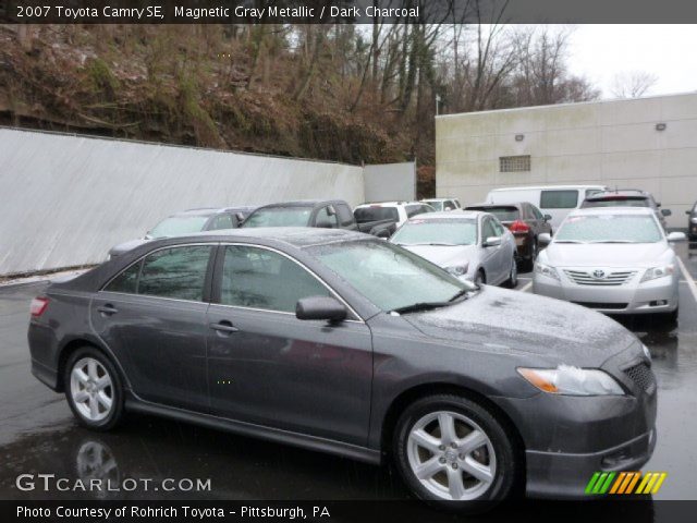 2007 Toyota Camry SE in Magnetic Gray Metallic