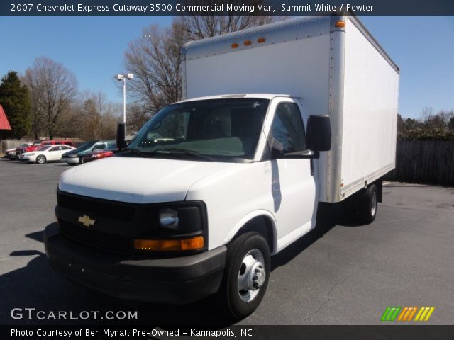 2007 Chevrolet Express Cutaway 3500 Commercial Moving Van in Summit White