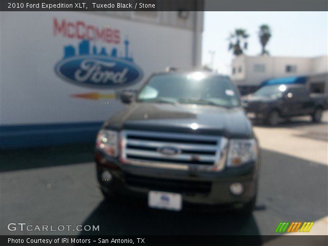 2010 Ford Expedition XLT in Tuxedo Black