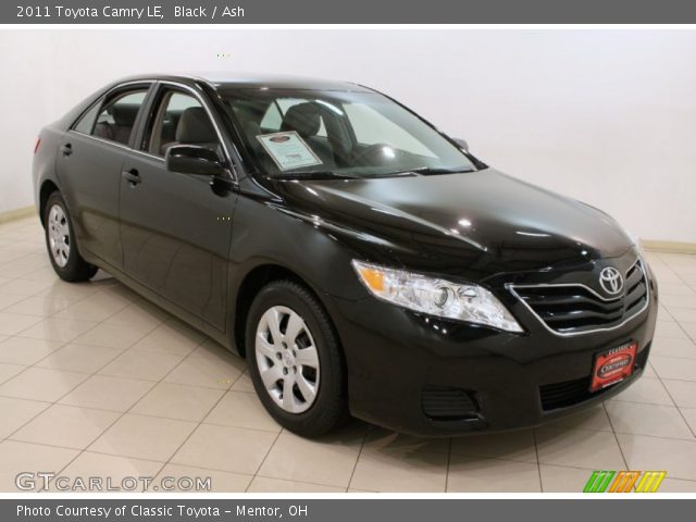 2011 Toyota Camry LE in Black