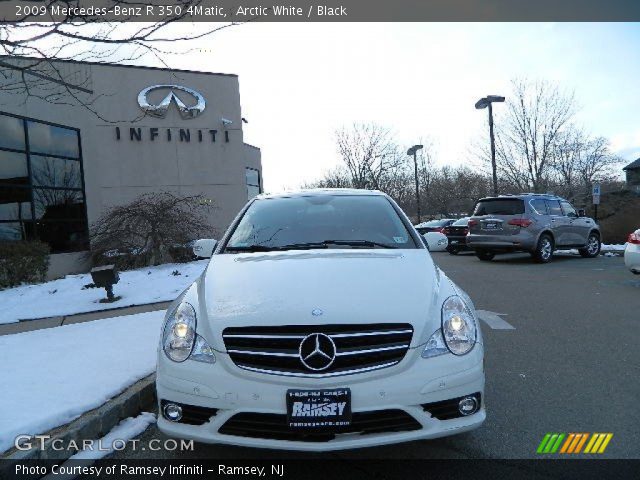 2009 Mercedes-Benz R 350 4Matic in Arctic White