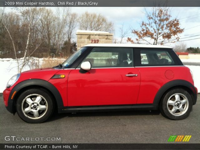 2009 Mini Cooper Hardtop in Chili Red