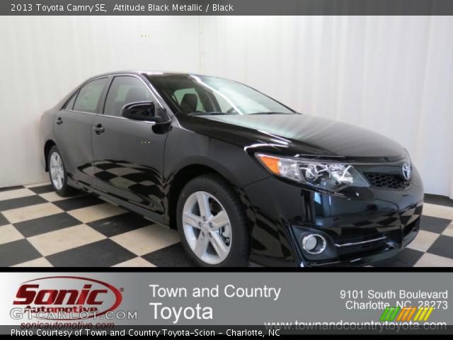 2013 Toyota Camry SE in Attitude Black Metallic