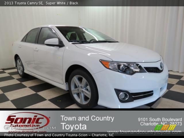 2013 Toyota Camry SE in Super White