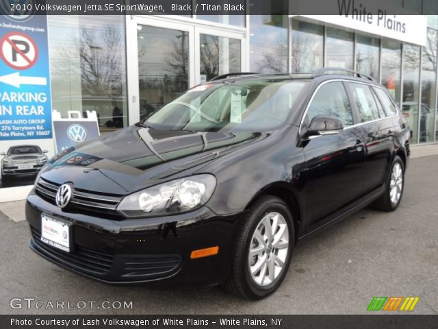 2010 Volkswagen Jetta SE SportWagen in Black