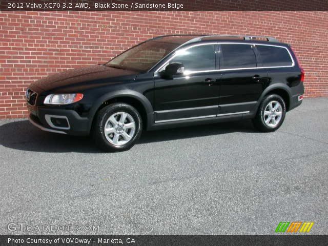 2012 Volvo XC70 3.2 AWD in Black Stone