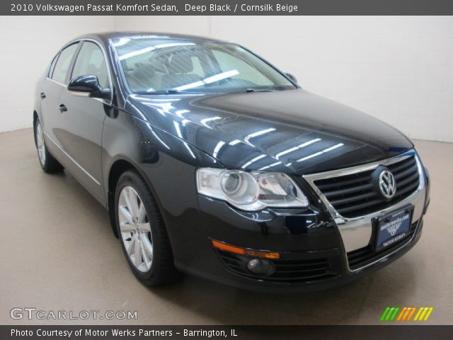 2010 Volkswagen Passat Komfort Sedan in Deep Black