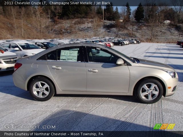 2013 Chevrolet Cruze LT in Champagne Silver Metallic