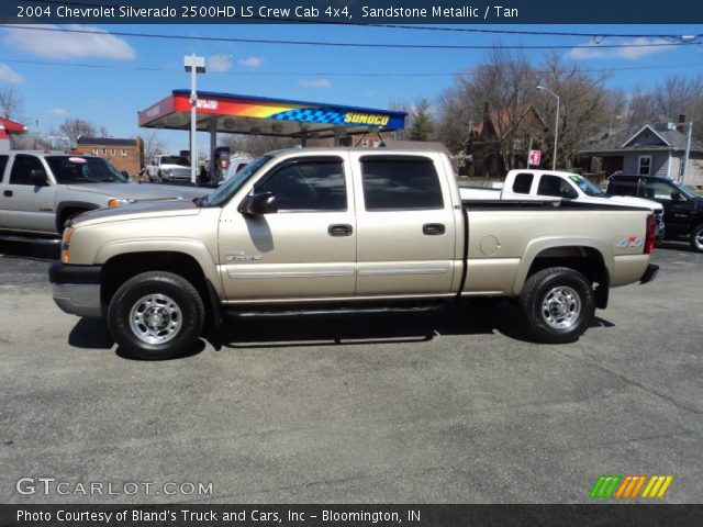 2004 Chevrolet Silverado 2500HD LS Crew Cab 4x4 in Sandstone Metallic