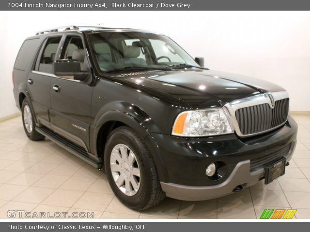 2004 Lincoln Navigator Luxury 4x4 in Black Clearcoat