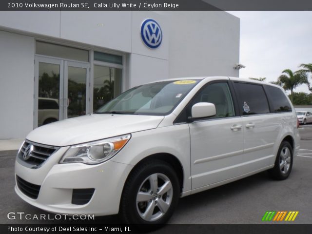 2010 Volkswagen Routan SE in Calla Lilly White