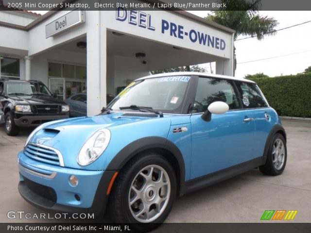 2005 Mini Cooper S Hardtop in Electric Blue Metallic