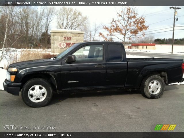 2005 Chevrolet Colorado LS Extended Cab in Black