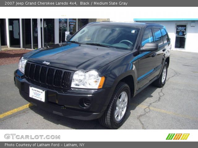 2007 Jeep Grand Cherokee Laredo 4x4 in Black