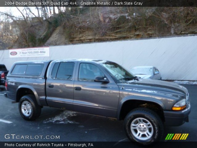 2004 Dodge Dakota SXT Quad Cab 4x4 in Graphite Metallic