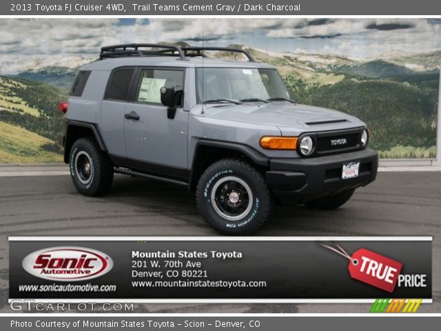 2013 Toyota FJ Cruiser 4WD in Trail Teams Cement Gray