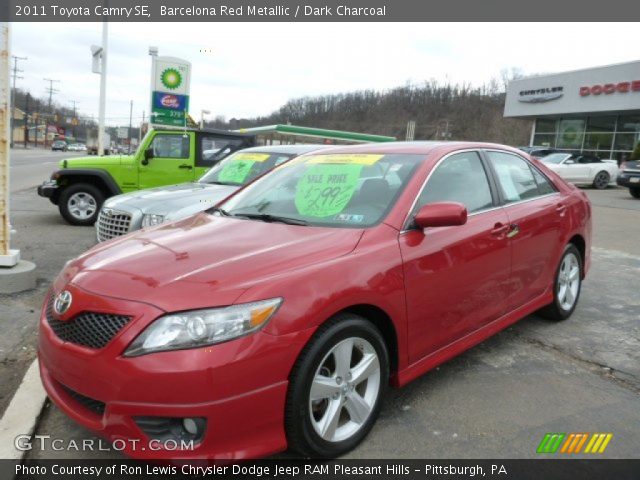 2011 Toyota Camry SE in Barcelona Red Metallic