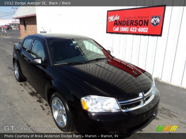 2012 Dodge Avenger SE in Black