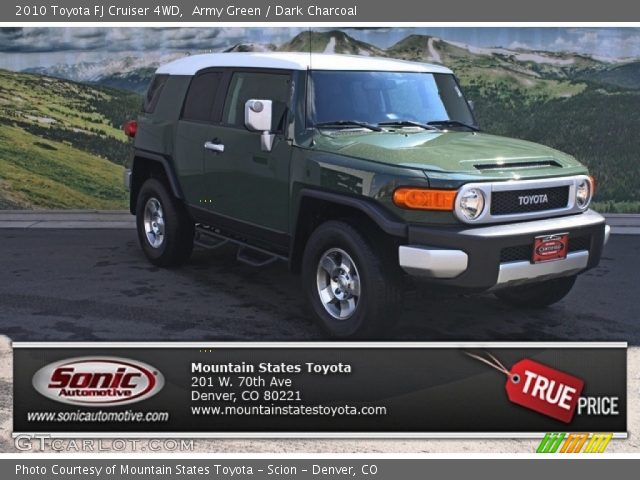 2010 Toyota FJ Cruiser 4WD in Army Green