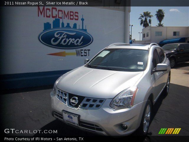 2011 Nissan Rogue SL in Silver Ice Metallic