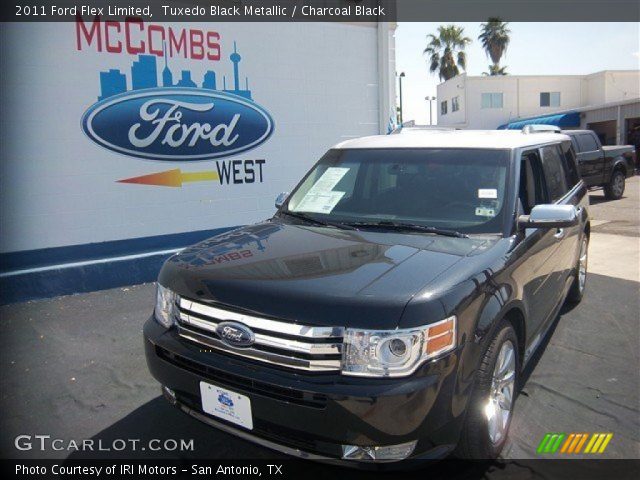 2011 Ford Flex Limited in Tuxedo Black Metallic