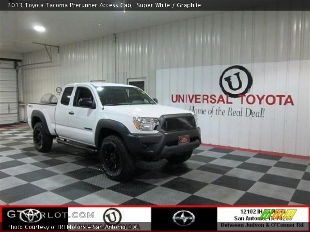 2013 Toyota Tacoma Prerunner Access Cab in Super White